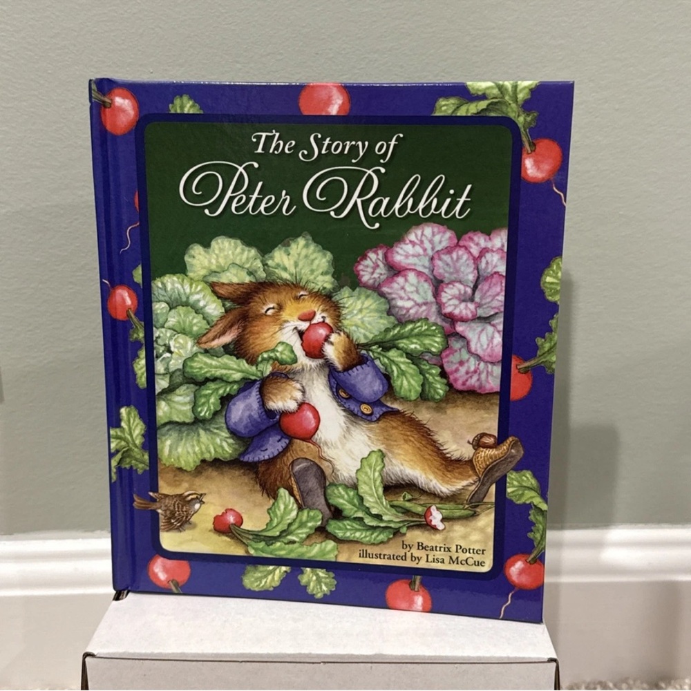 the story of peter rabbit by beatrix potter illustrated by lisa mccue